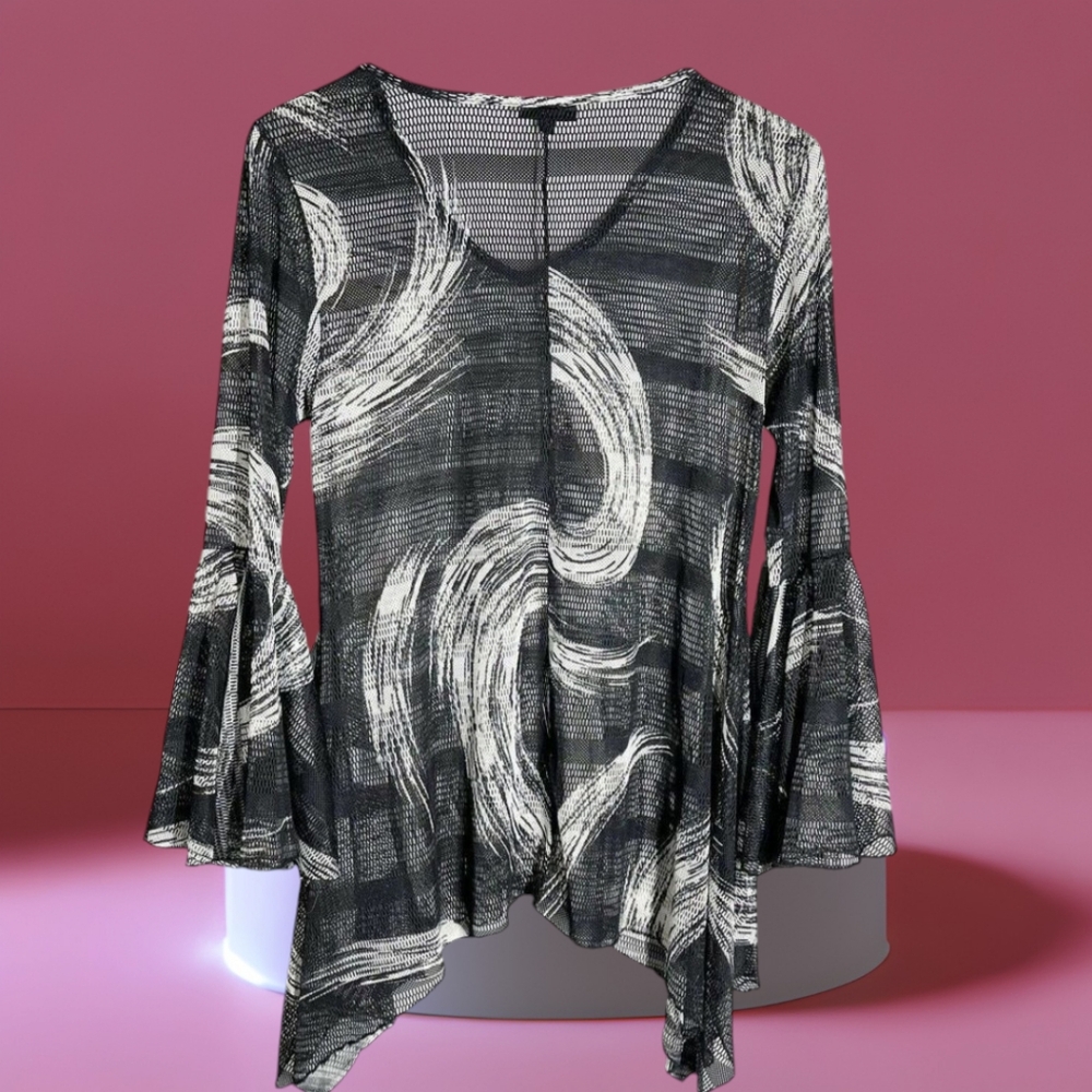 - DOR DOR COUTURE MESH TOP W/BELL SLEEVES